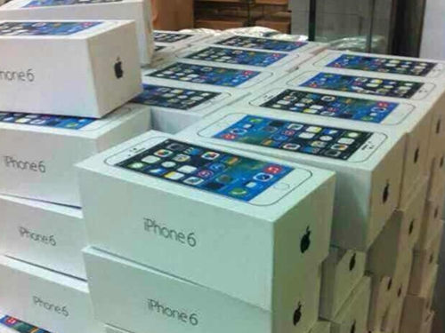 iPhone 6手机现身中关村卖场 售价13000起